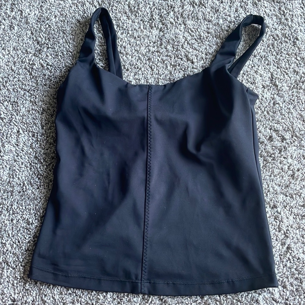 Carbon38 black compression tank